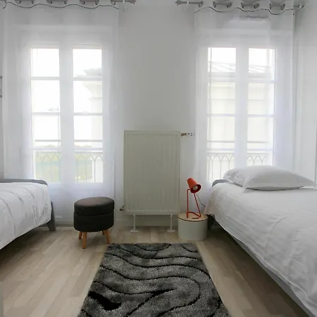Nova4- Cozy 8 Ppl- Near Disneyland Paris アパート *